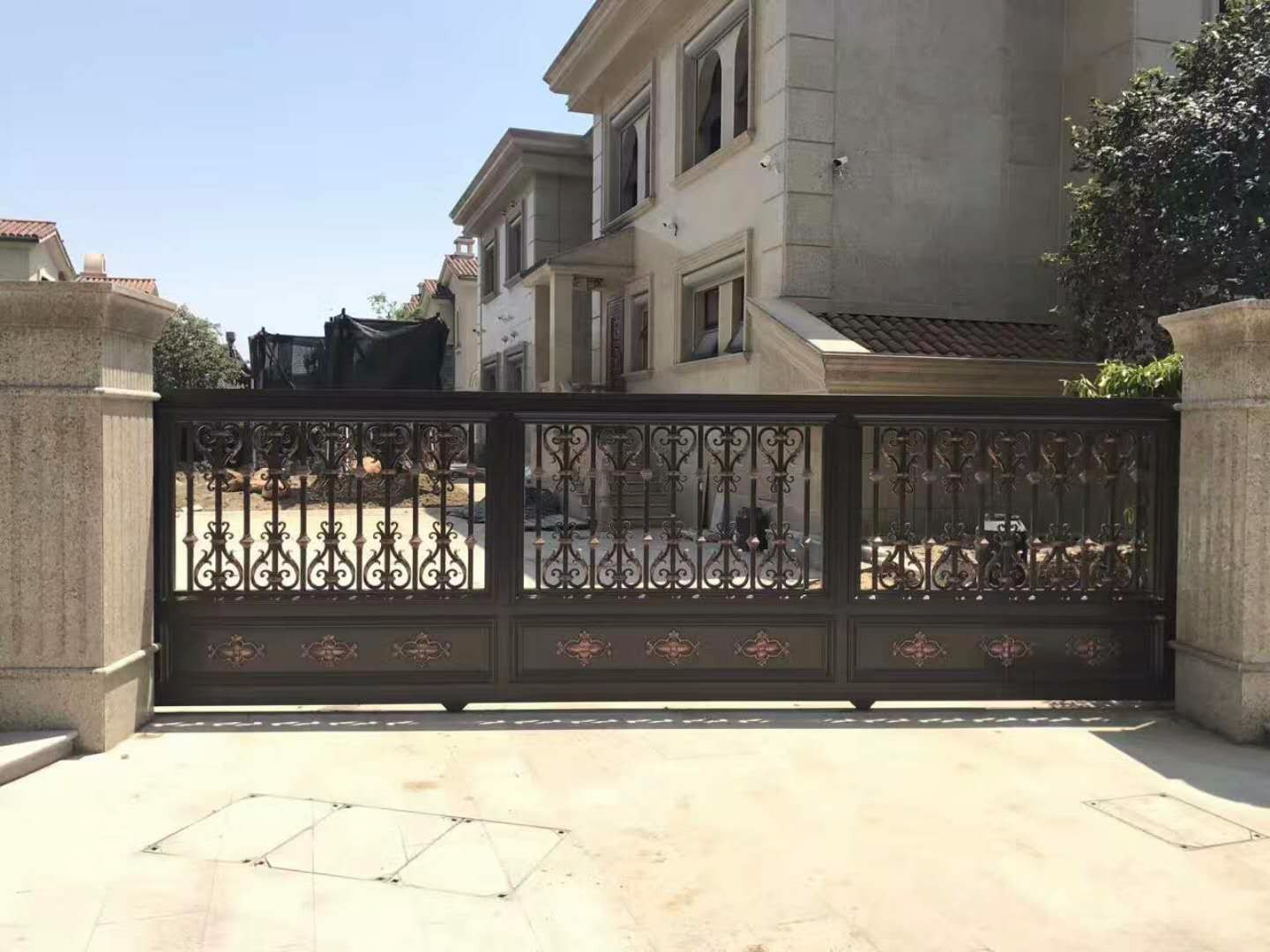 鋁藝大門(mén)定做廠家