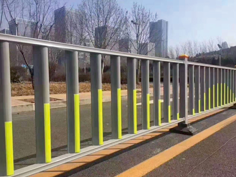 道路護(hù)欄